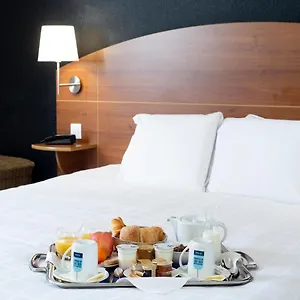 kyriad-clermont-ferrand-centre.hotels-rhonealpes.com/