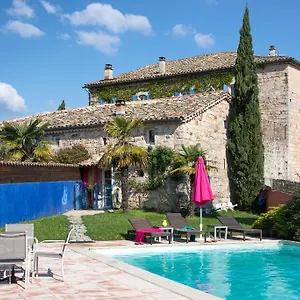 https://chambres-dhotes-et-gites-le-mas-bleu-spa-resort.hotels-rhonealpes.com